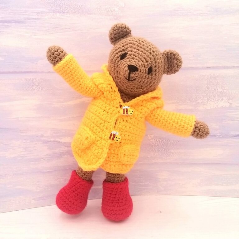 Wee Woolly Wonderfuls Waffles the Bear in Stylecraft Special Chunky