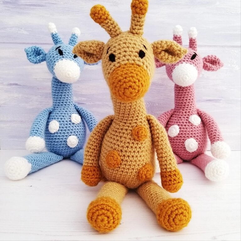Wee Woolly Wonderfuls Wee Giraffes in Stylecraft Special Chunky