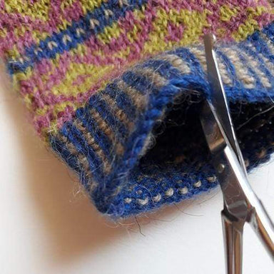 Sconch Classes Advanced Knitting - Steeking (The First Cut!)