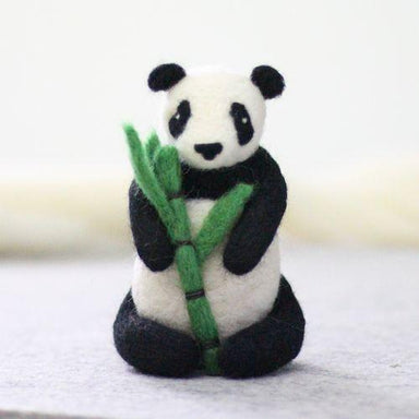 Hawthorn Handmade Felting Hawthorn Handmade Giant Panda Needle Felting Kit