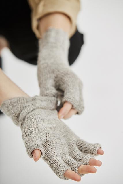 Erika Knight Patterns Erika Knight Wool Local - Rombald Hat and Gloves 5015832417259